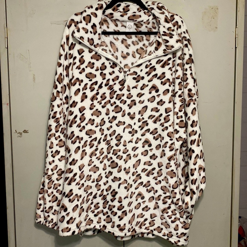 Leopard Pullover